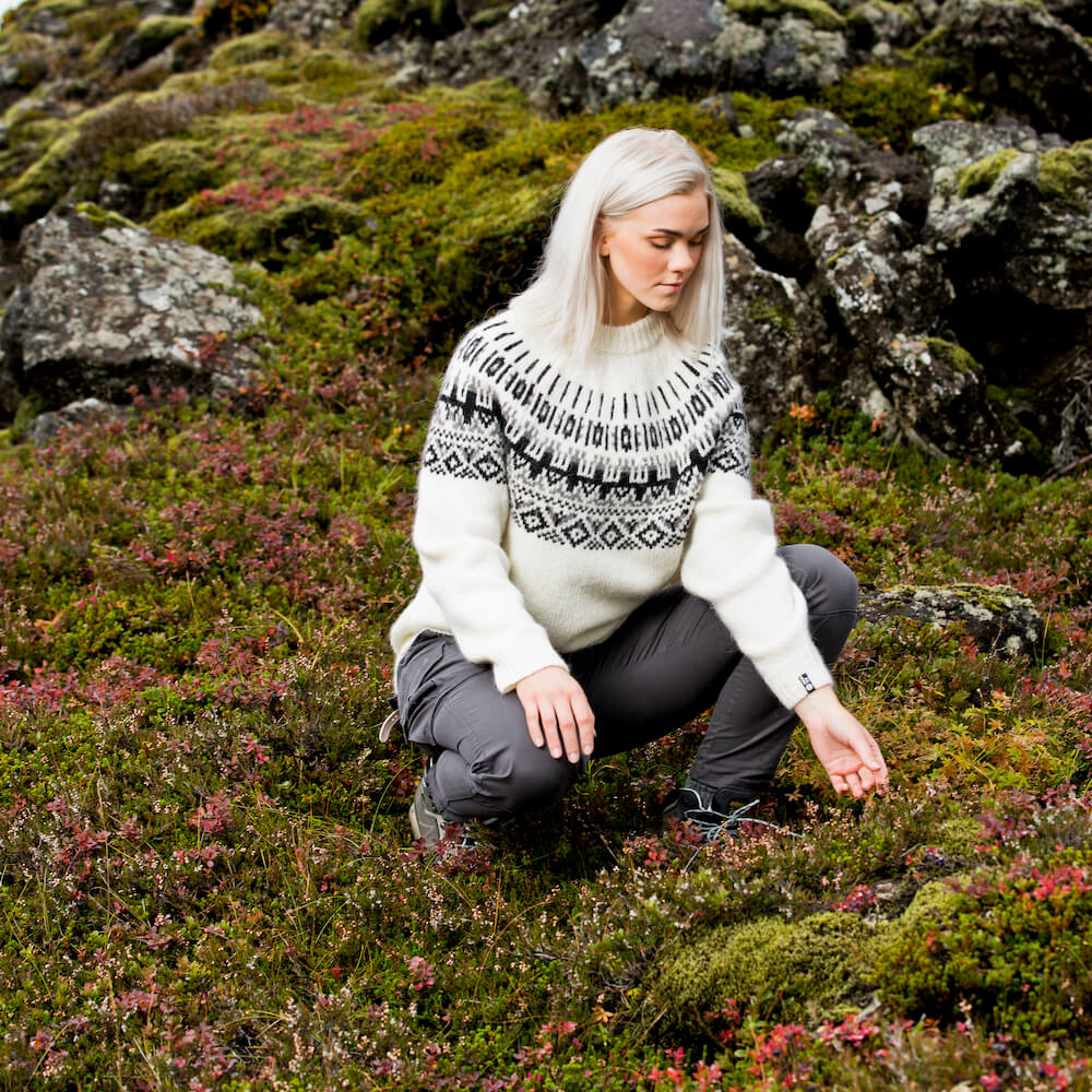 elis-wool-sweater-iceland_4.jpeg